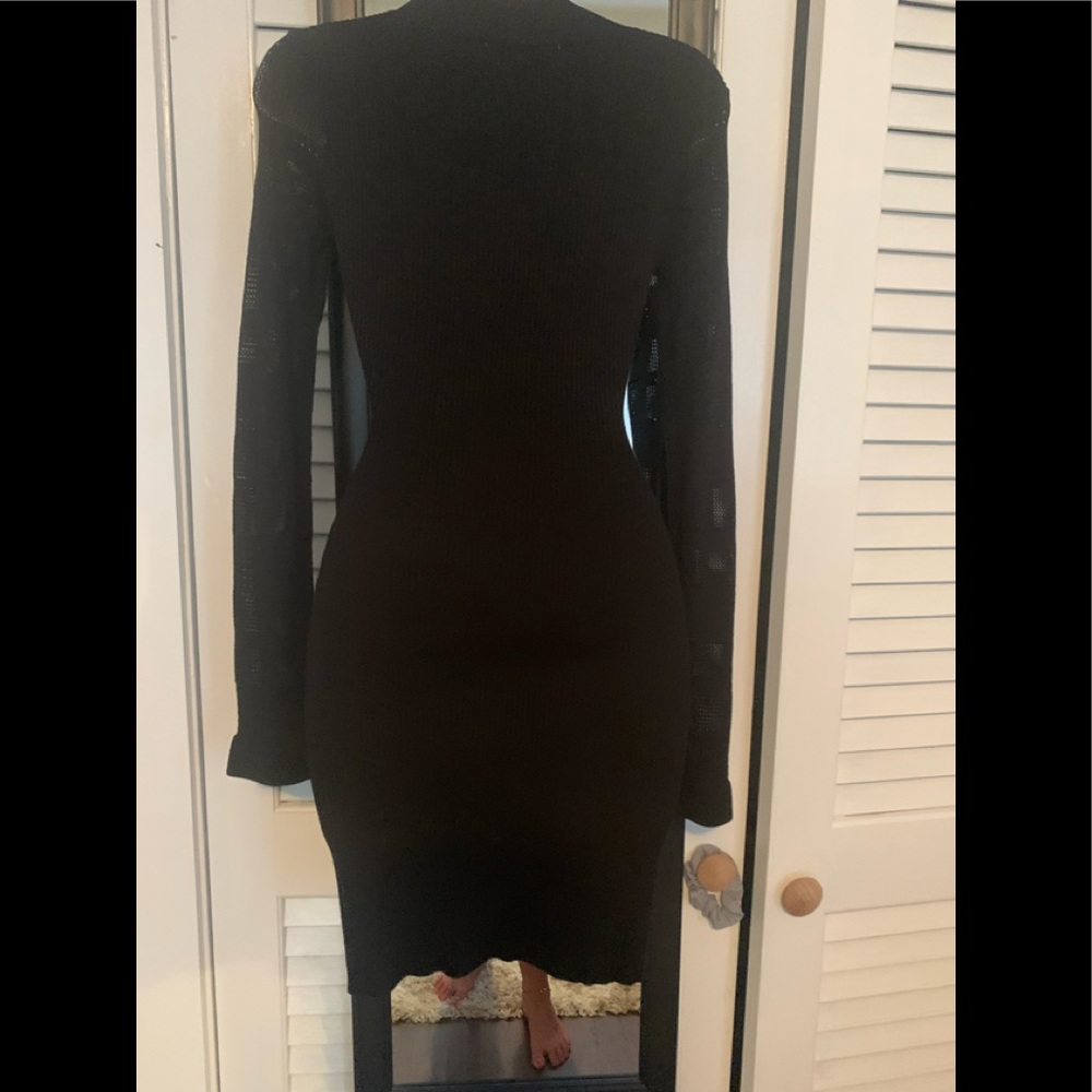 Small black sweater dress (light)